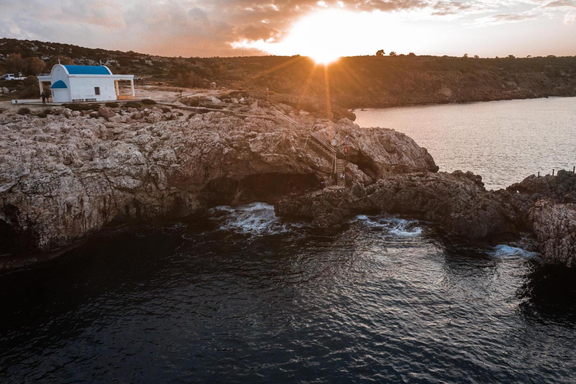 Periyiali Konnos Villas Beach Resort โปรทาราส ภายนอก รูปภาพ